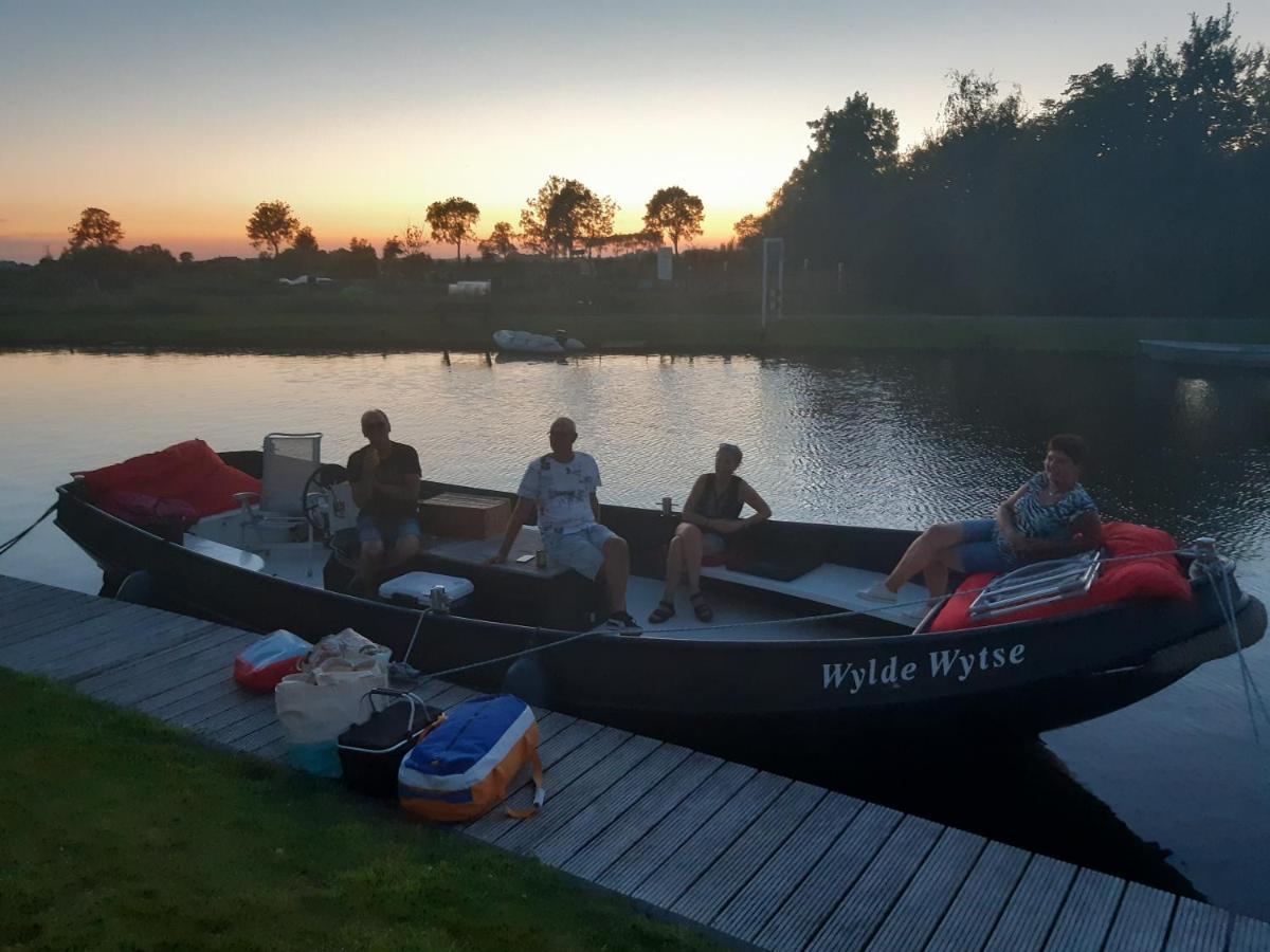 Wetterwillefriesland Wommels Eksteriør bilde
